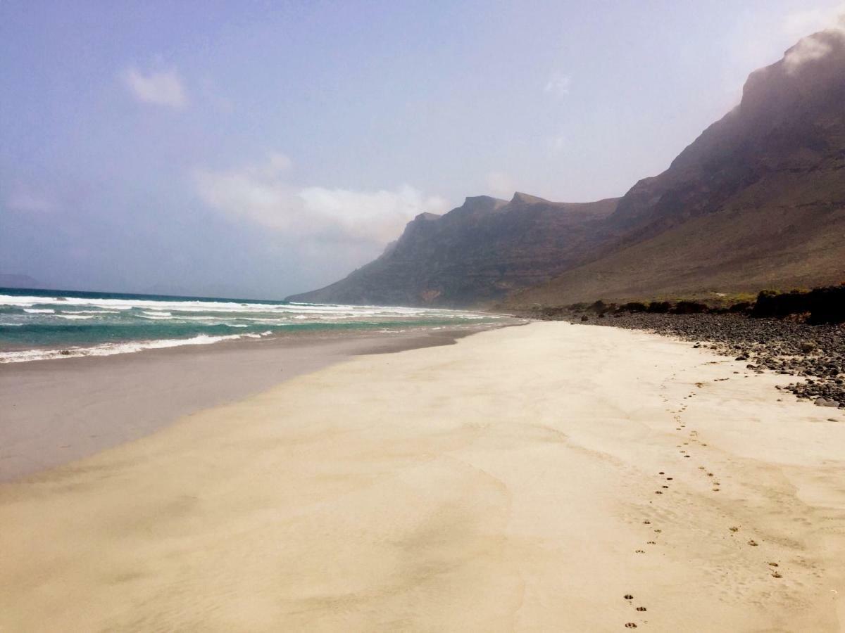 Fcg20, Famara Beach Ngoại thất bức ảnh